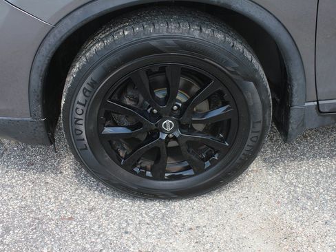 Used 2018 Nissan Rogue SV AWD/4WD image 49