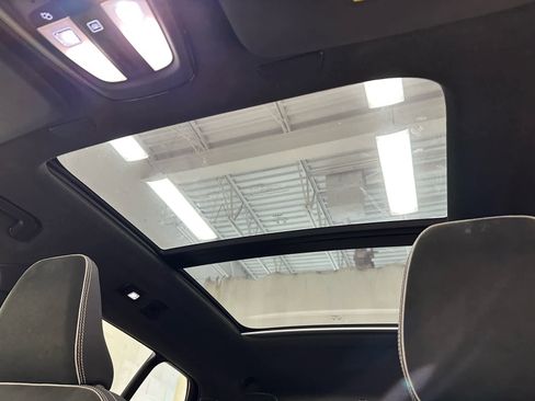 Used 2023 Volvo XC40 Recharge Plus w/ Protection Package Premier image 38