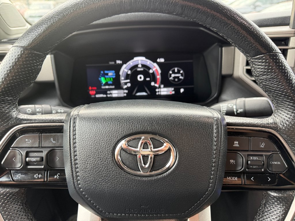 Used 2024 Toyota Tundra Limited AWD/4WD image 33