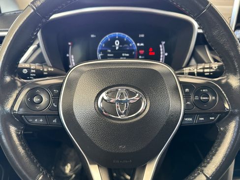 Used 2023 Toyota Corolla Cross XLE AWD/4WD image 28