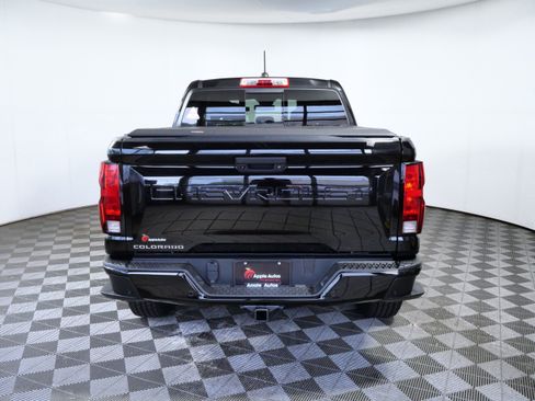 Used 2023 Chevrolet Colorado Trail Boss w/ Technology Package AWD/4WD image 7