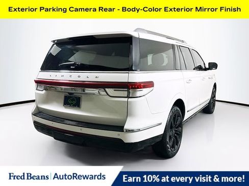 Used 2023 Lincoln Navigator L Reserve image 7