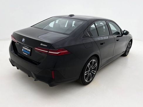 New 2026 BMW 530i xDrive w/ M Sport Package image 5