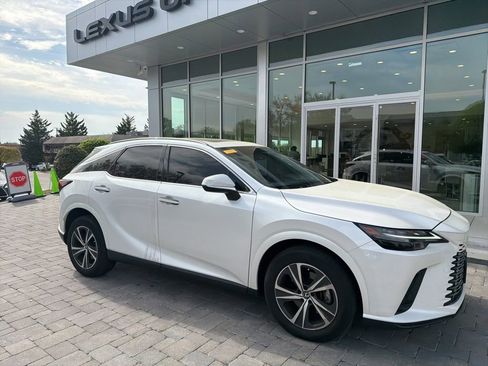 Used 2023 Lexus RX 350 Premium w/ Accessory Package image 5