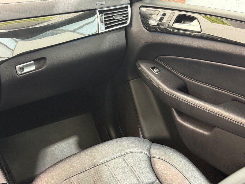 Used 2018 Mercedes-Benz GLS 450 4MATIC image 12