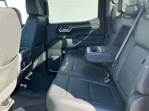 Used 2022 Chevrolet Silverado 1500 LTZ image 12