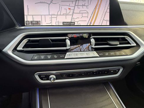 Used 2019 BMW X7 xDrive50i w/ Premium Package image 27