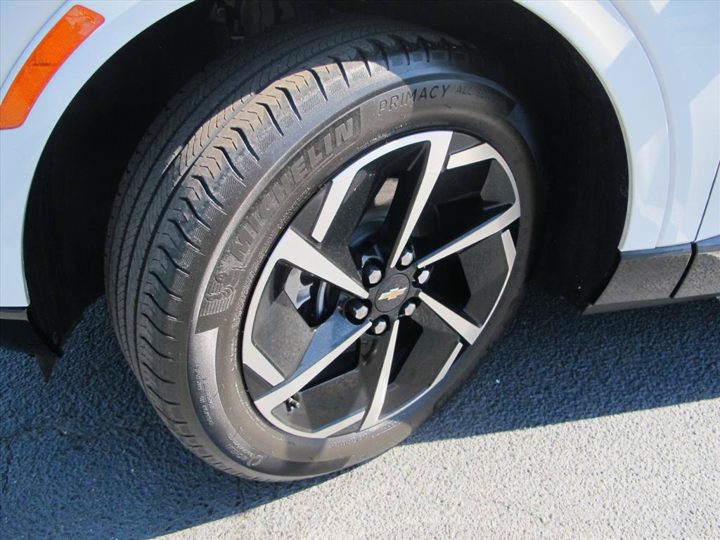 Used 2024 Chevrolet Equinox EV LT FWD image 18