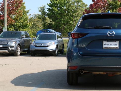 Used 2020 MAZDA CX-5 Touring image 10