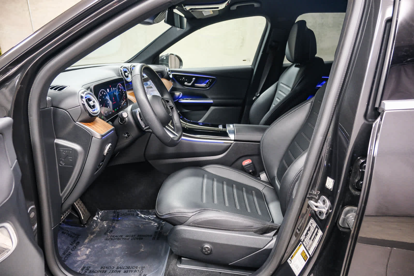 Certified 2025 Mercedes-Benz GLC 350e 4MATIC image 24