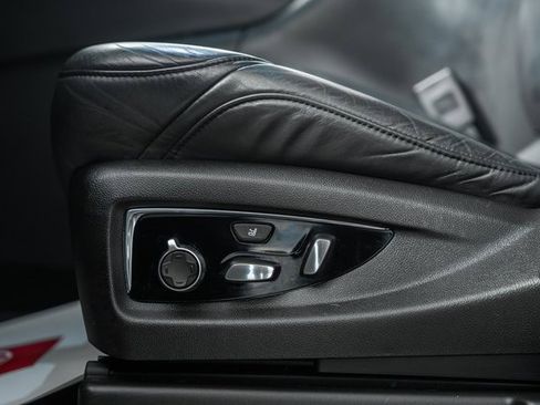 Used 2018 Cadillac Escalade ESV Platinum image 37