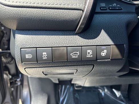 Used 2024 Toyota Camry SE FWD image 17