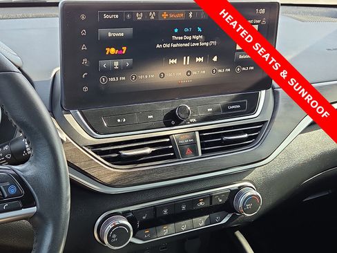 Used 2023 Nissan Altima 2.5 SV w/ SV Premium Package image 16