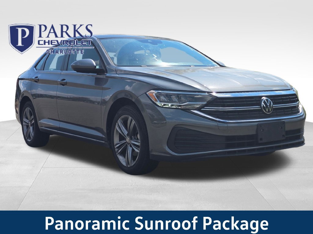 Used 2024 Volkswagen Jetta SE FWD image 1