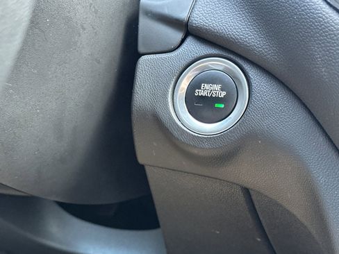 Used 2023 Chevrolet Equinox LT image 22