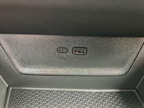 Used 2026 Chevrolet Equinox RS w/ Convenience Package III FWD image 33