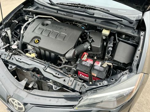 Used 2017 Toyota Corolla LE FWD image 20