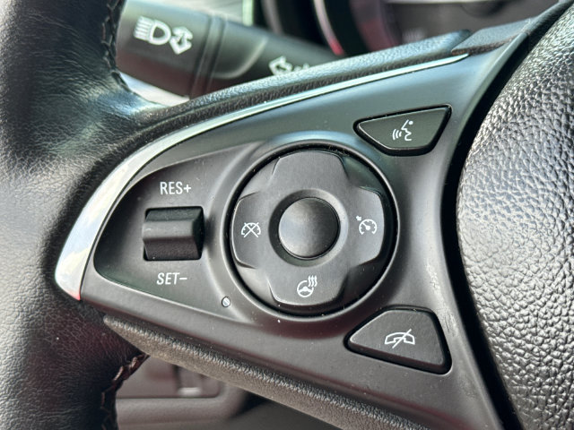 Used 2020 Buick Envision Essence FWD image 26
