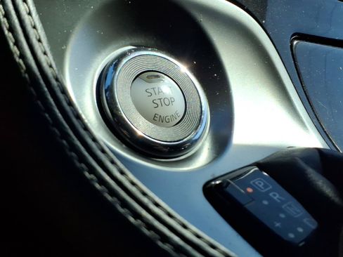 Used 2023 Nissan Maxima SV w/ Floor Mat Group FWD image 17