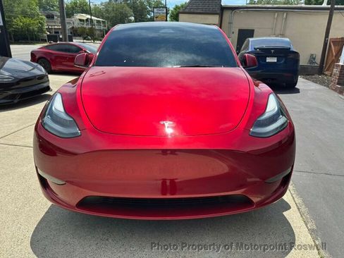 Used 2024 Tesla Model Y 2WD image 4