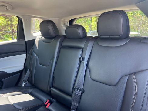 Used 2022 Jeep Compass Limited AWD/4WD image 29