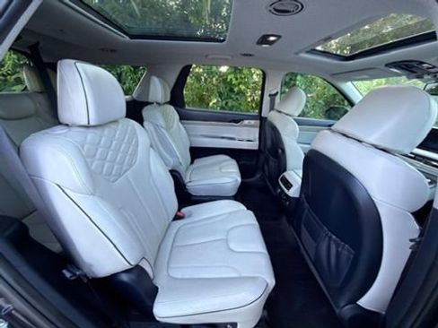 Used 2021 Hyundai Palisade Limited w/ Winter Package AWD/4WD image 28