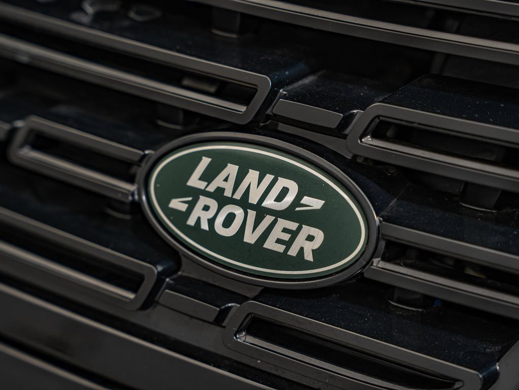 New 2026 Land Rover Range Rover Sport Dynamic SE AWD/4WD image 17