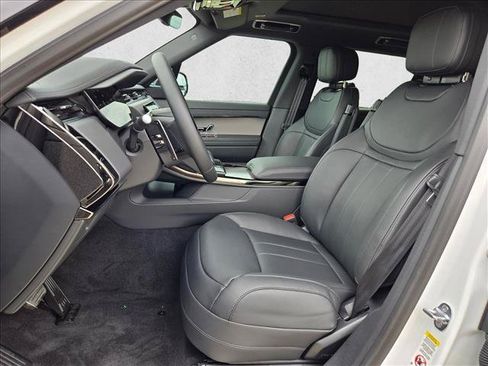 Used 2026 Land Rover Range Rover Sport Dynamic SE AWD/4WD image 17