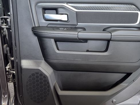 New 2026 RAM 3500 Big Horn AWD/4WD image 38
