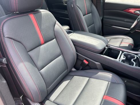 Used 2024 Chevrolet Traverse RS w/ LPO, Floor Liner Package FWD image 13
