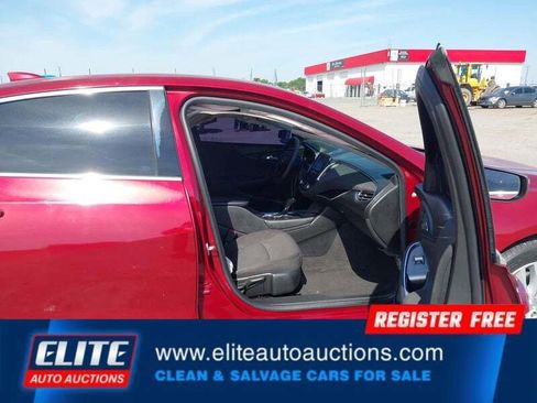 Used 2018 Chevrolet Malibu LT FWD image 10