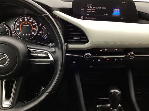 Used 2019 MAZDA MAZDA3 AWD Sedan w/ Premium Package image 32