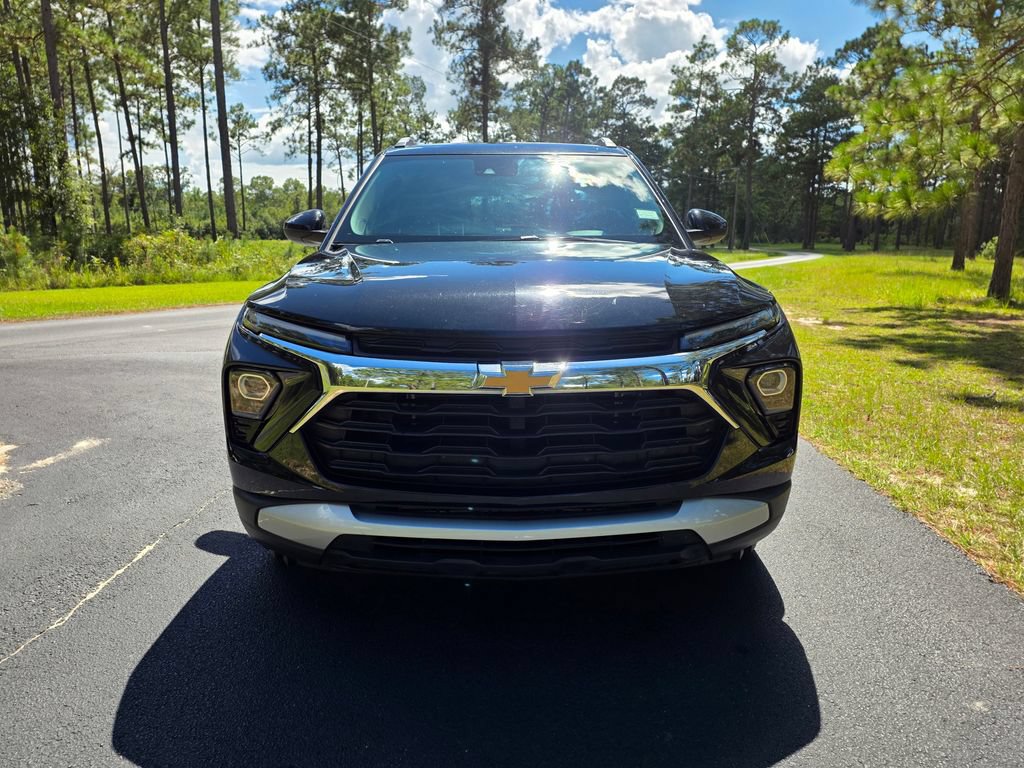 Used 2025 Chevrolet TrailBlazer LT FWD image 8