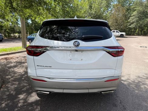 Used 2021 Buick Enclave Essence w/ Sound and Sites Package FWD image 5