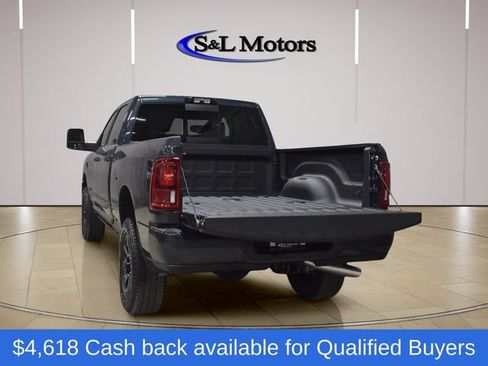 New 2026 RAM 2500 Laramie AWD/4WD image 11