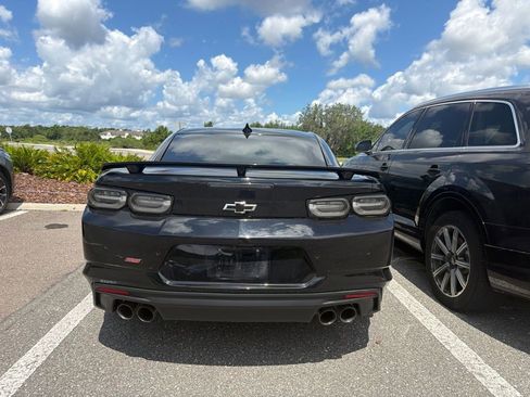 Used 2019 Chevrolet Camaro SS RWD image 3