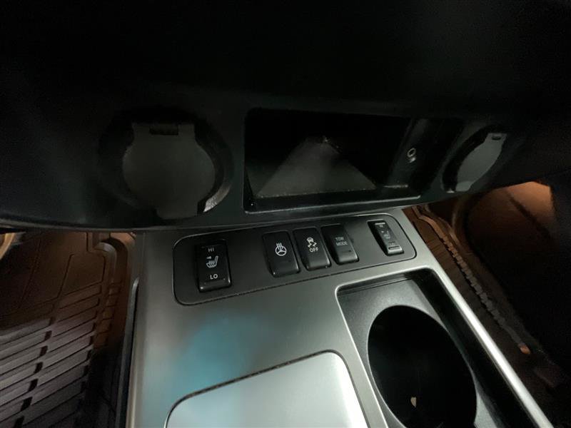 Used 2012 Nissan Armada Platinum AWD/4WD image 17