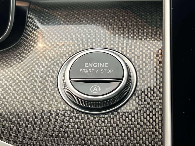 Used 2023 Mercedes-Benz C 300 Sedan image 34