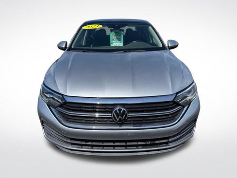 Used 2023 Volkswagen Jetta SE FWD image 8