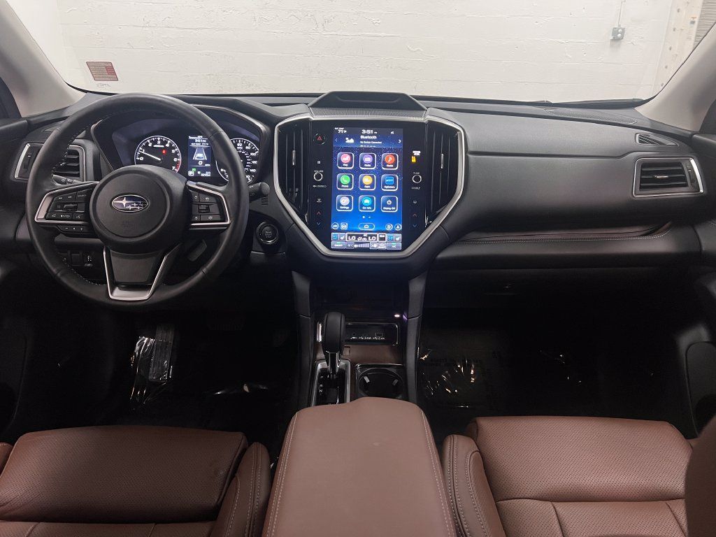 Used 2025 Subaru Ascent Touring AWD/4WD image 12