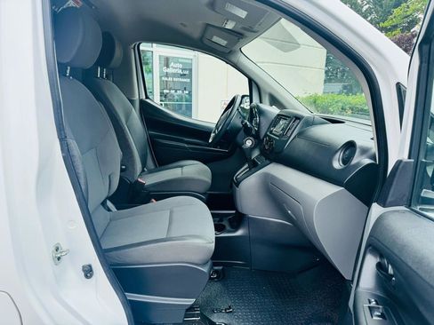 Used 2019 Nissan NV200 S FWD image 20