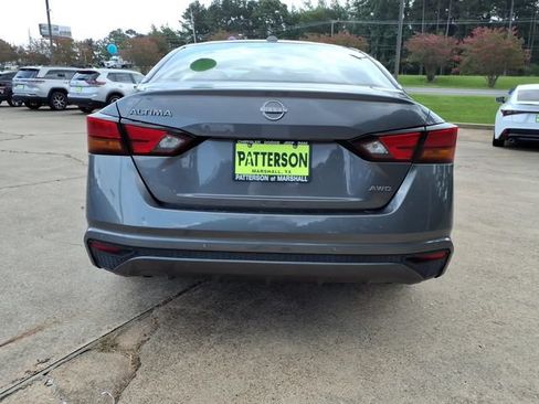 Used 2025 Nissan Altima 2.5 SV AWD/4WD image 3