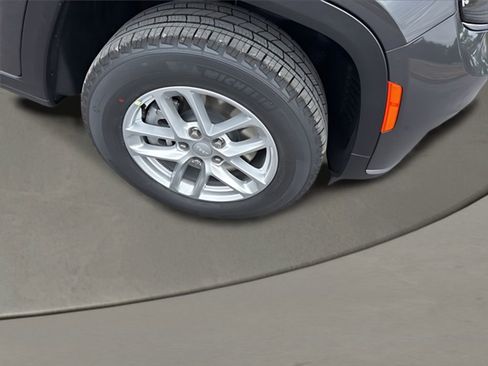 Used 2025 Jeep Grand Cherokee L Laredo w/ Luxury Tech Group I AWD/4WD image 9