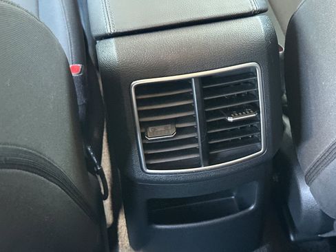 Certified 2025 Kia Sportage LX AWD/4WD image 14
