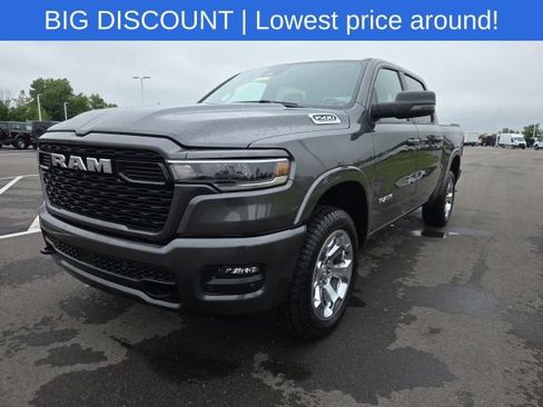 Used 2026 RAM 1500 Big Horn AWD/4WD image 2