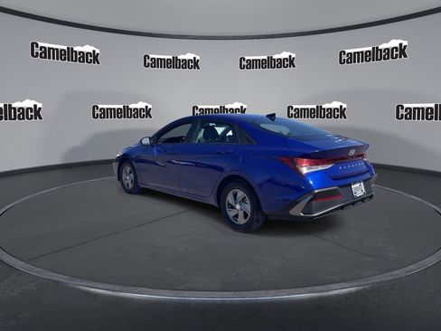 Used 2024 Hyundai Elantra SE image 5