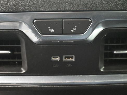 Certified 2023 Chevrolet Silverado 1500 LTZ w/ Technology Package AWD/4WD image 22