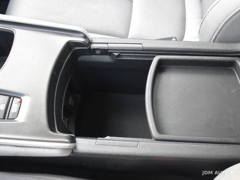 Used 2018 Honda Accord EX image 30