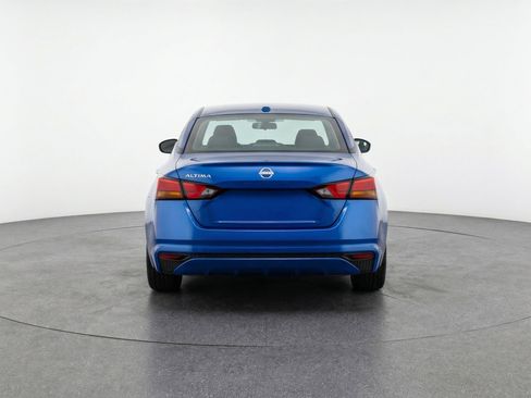 Used 2025 Nissan Altima 2.5 SV FWD image 7