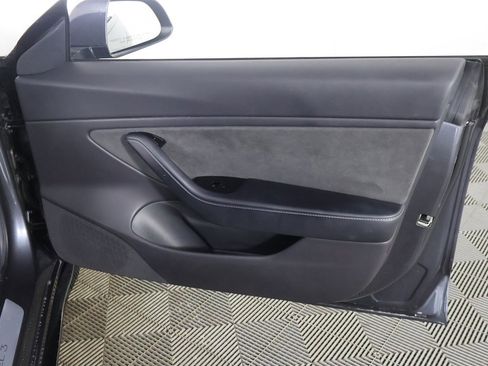 Used 2019 Tesla Model 3 Long Range image 22